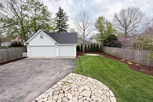 629 Newton Ave, Glen Ellyn, IL 60137 - Photo 40