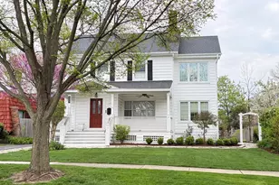 629 Newton Ave, Glen Ellyn, IL 60137 - Photo 1