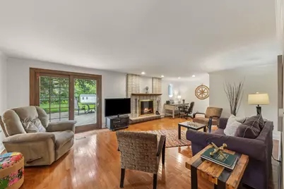 188 S Ellyn Avenue, Glen Ellyn, IL 60137 - Photo 12