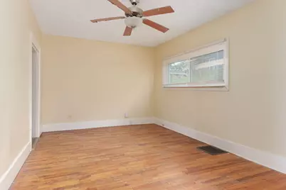 104 S Gridley Street, Bloomington, IL 61701 - Photo 8