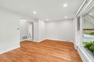 11659 S Ada St, Chicago, IL 60643 - Photo 4