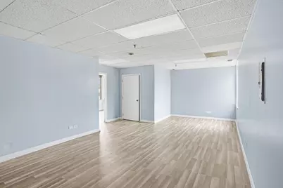 2071 Irving Park Road, Hanover Park, IL 60133 - Photo 18