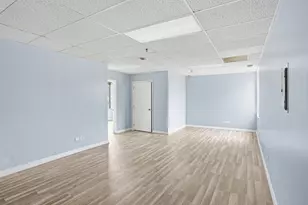 2071 Irving Park Rd, Hanover Park, IL 60133 - Photo 18