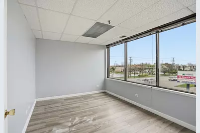 2071 Irving Park Road, Hanover Park, IL 60133 - Photo 12