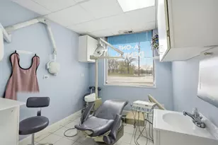 2071 Irving Park Rd, Hanover Park, IL 60133 - Photo 22