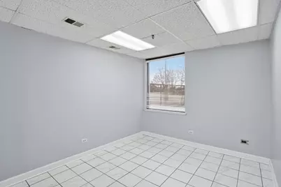 2071 Irving Park Road, Hanover Park, IL 60133 - Photo 40