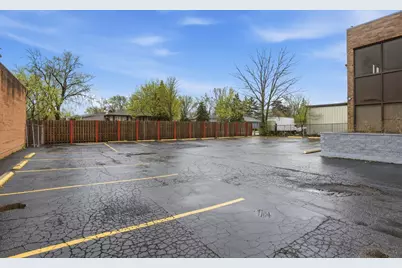 2071 Irving Park Road, Hanover Park, IL 60133 - Photo 46