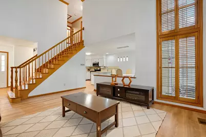 559 Bradbury Lane, Geneva, IL 60134 - Photo 4