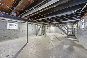 8111 S Manistee Ave, Chicago, IL 60617 - Photo 18