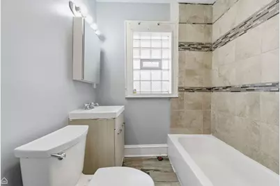 8111 S Manistee Avenue, Chicago, IL 60617 - Photo 10