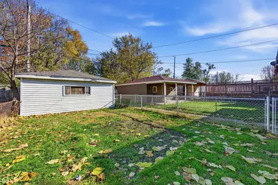 8111 S Manistee Avenue, Chicago, IL 60617 - Photo 20