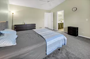 2631 N Greenwood Ave, Arlington Heights, IL 60004 - Photo 12