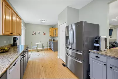 2631 N Greenwood Avenue, Arlington Heights, IL 60004 - Photo 4