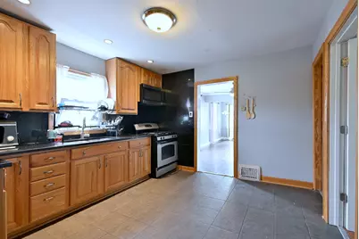 4439 N Newland Avenue, Harwood Heights, IL 60706 - Photo 8