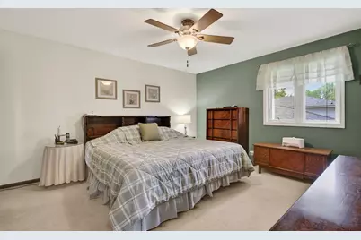 106 N Brookshore Drive, Shorewood, IL 60404 - Photo 10