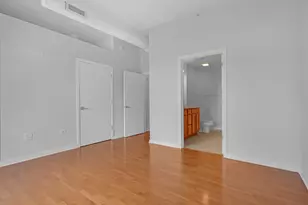 647 Metropolitan Way, Des Plaines, IL 60016 - Photo 10