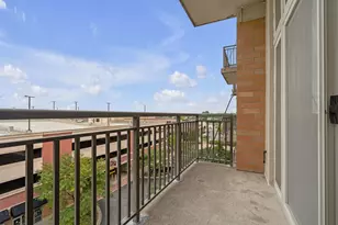 647 Metropolitan Way, Des Plaines, IL 60016 - Photo 20