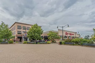 647 Metropolitan Way, Des Plaines, IL 60016 - Photo 24