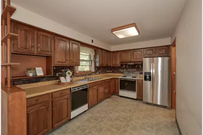 402 N First Street, Elburn, IL 60119 - Photo 6