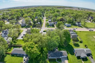 402 N First St, Elburn, IL 60119 - Photo 18