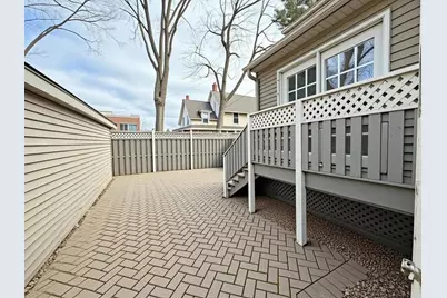 28 S 5th Street, Geneva, IL 60134 - Photo 18