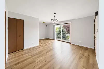 7915 S 84th Avenue #6, Justice, IL 60458 - Photo 4