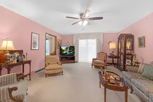6313 Tamiami Dr, Downers Grove, IL 60516 - Photo 4