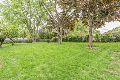 6313 Tamiami Drive, Downers Grove, IL 60516 - Photo 24