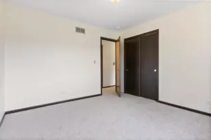 321 Ashwood Dr, Schaumburg, IL 60193 - Photo 18