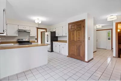 321 Ashwood Drive, Schaumburg, IL 60193 - Photo 8