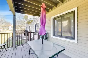 181 W Fabish Dr, Buffalo Grove, IL 60089 - Photo 24