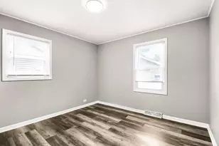 15013 Springfield Ave, Midlothian, IL 60445 - Photo 12