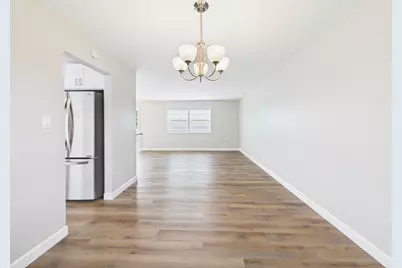 4360 Mumford Drive, Hoffman Estates, IL 60192 - Photo 14
