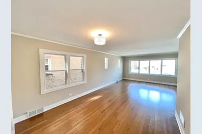5547 N Central Avenue #1, Chicago, IL 60630 - Photo 6