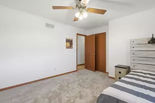 413 N East St, Cambridge, IL 61238 - Photo 18