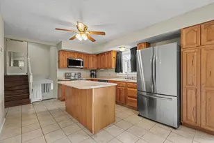2229 Jeffery Dr, Saint John, IL 61873 - Photo 10