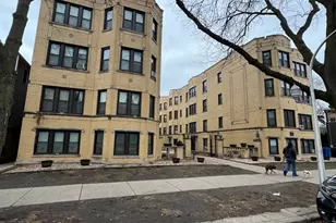3817 N Greenview Ave, Chicago, IL 60613 - Photo 2