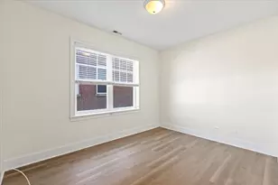 2500 Green Bay Rd, Evanston, IL 60201 - Photo 4