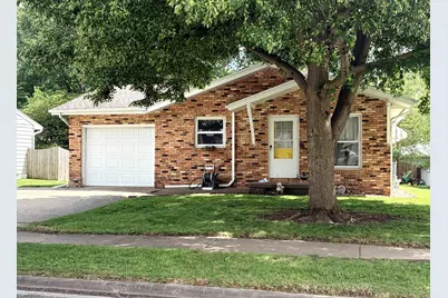 6 Blair Court, Clifton, IL 61727 - Photo 1
