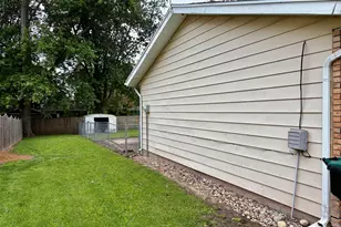 6 Blair Ct, Clifton, IL 61727 - Photo 24