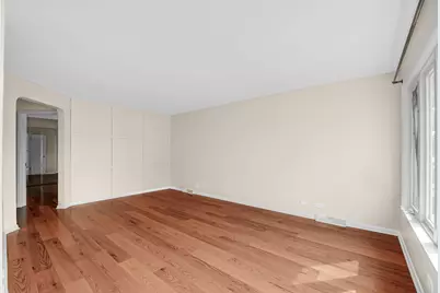 7520 W Carmen Avenue, Harwood Heights, IL 60706 - Photo 4
