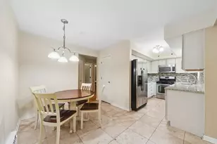 1663 Longvalley Dr, Northbrook, IL 60062 - Photo 12