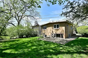 4409 W Lunt Ave, Lincolnwood, IL 60712 - Photo 4