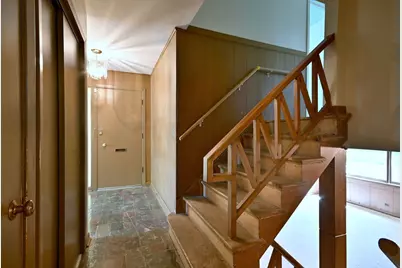 4409 W Lunt Avenue, Lincolnwood, IL 60712 - Photo 18