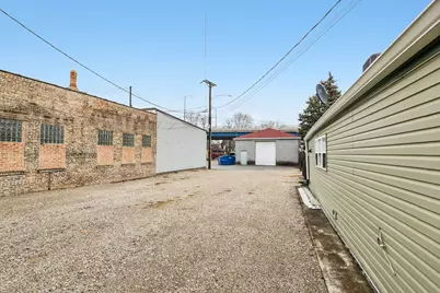 13315 Olde Western Avenue, Blue Island, IL 60406 - Photo 36