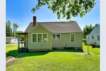 426 S Locust Street, Flora, IL 62839 - Photo 48