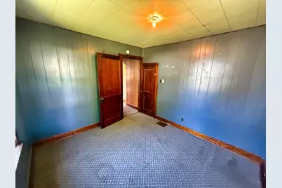 426 S Locust Street, Flora, IL 62839 - Photo 28