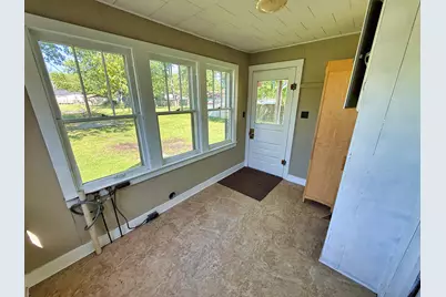 426 S Locust Street, Flora, IL 62839 - Photo 38