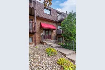 2505 26th Avenue Court #I, Rock Island, IL 61201 - Photo 2