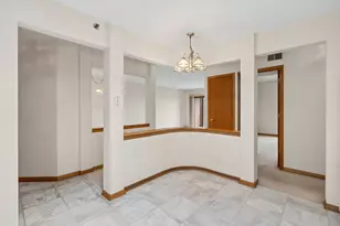 7450 N Waukegan Rd, Niles, IL 60714 - Photo 12